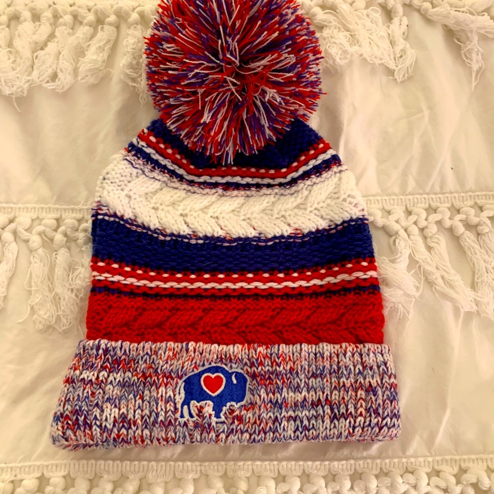 Buffalolove Knit Pom Hat